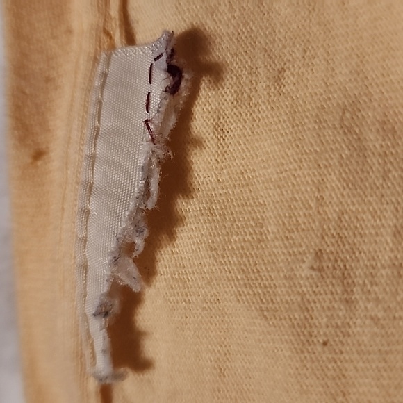 WOMEN'S  TSHIRT  SPRING DESIGNED  . NO TAGS!! - Picture 3 of 5